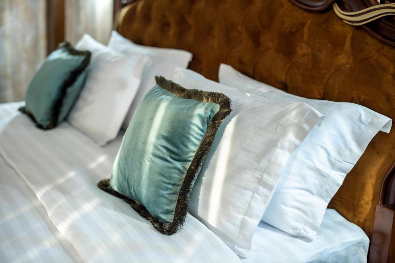 Manor Hotel Tashkent Bagian luar foto