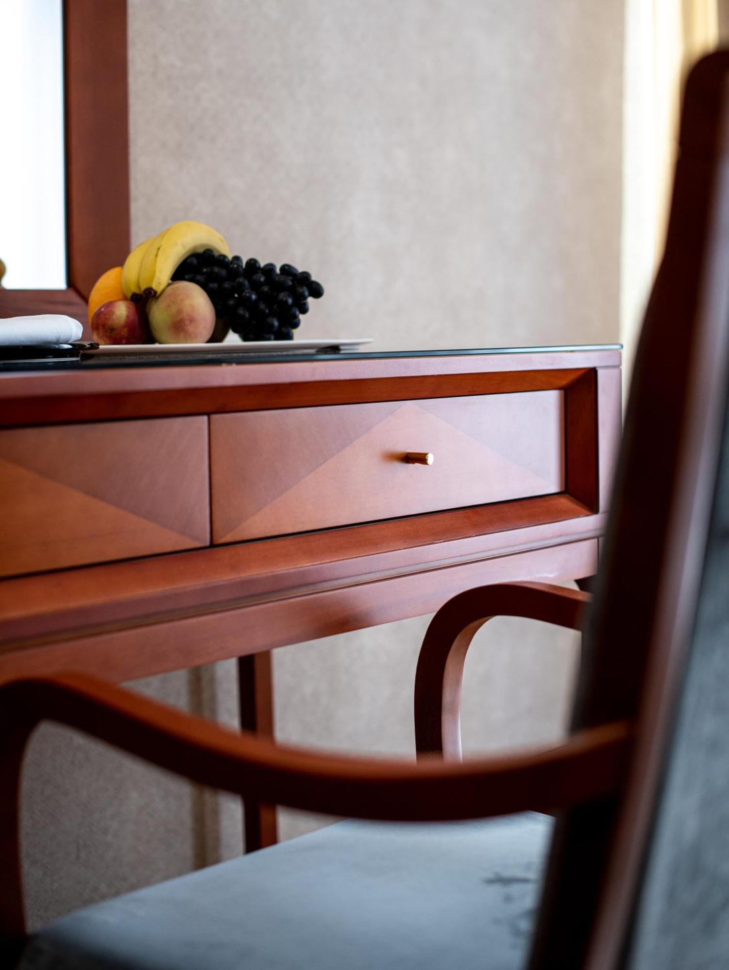 Manor Hotel Tashkent Bagian luar foto